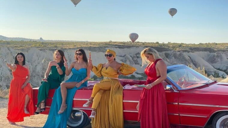 cappadocia-classic-car-tour-photoshoot-1-rental-dress