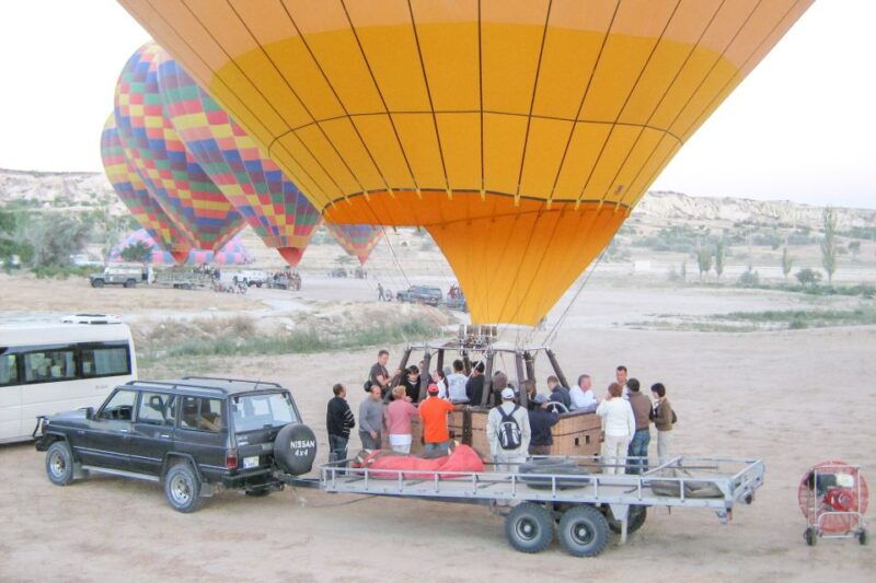 cappadocia-discover-sunrise-on-a-hot-air-balloon