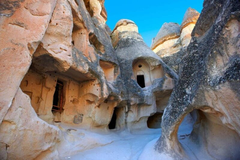 cappadocia-explore-cappadocias-highlights-on-the-red-tour