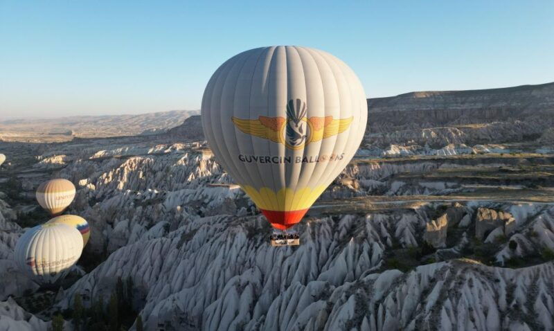 cappadocia-fairy-chimneys-sunrise-hot-air-balloon-flight
