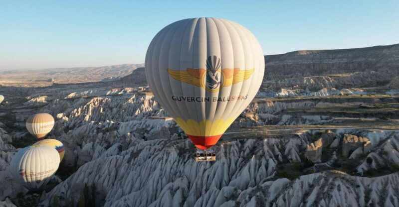 cappadocia-fairy-chimneys-sunrise-hot-air-balloon-flight