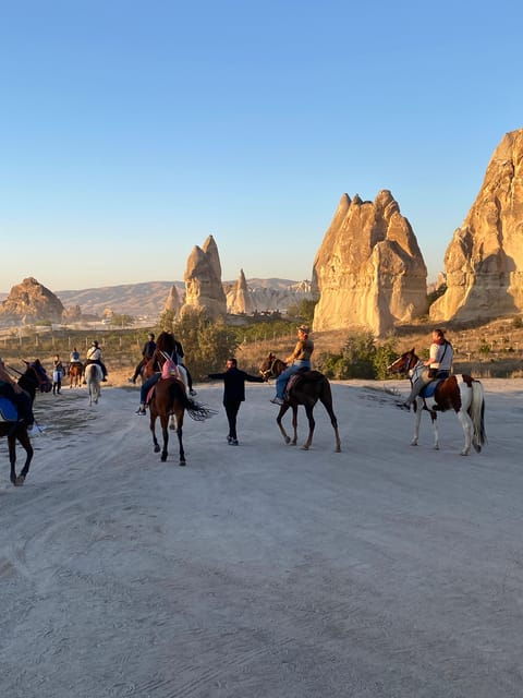 cappadocia-fascinating-horse-tour-in-goreme-valleys