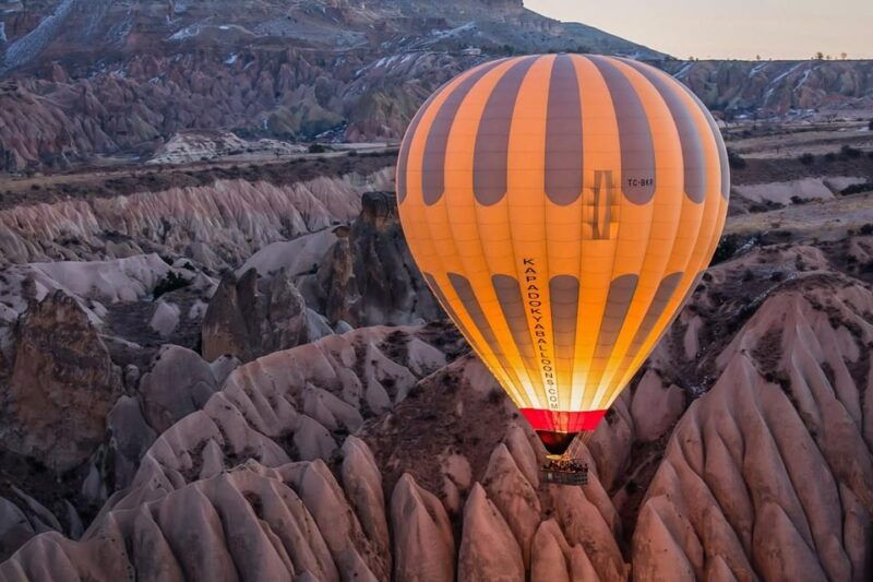 cappadocia-goreme-hot-air-balloon-flight-at-sunrise-3