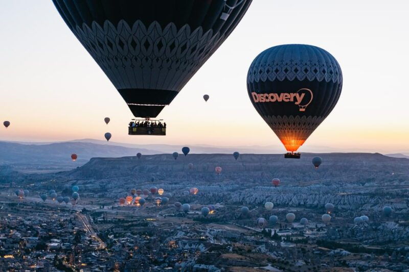 cappadocia-goreme-hot-air-balloon-flight-at-sunrise
