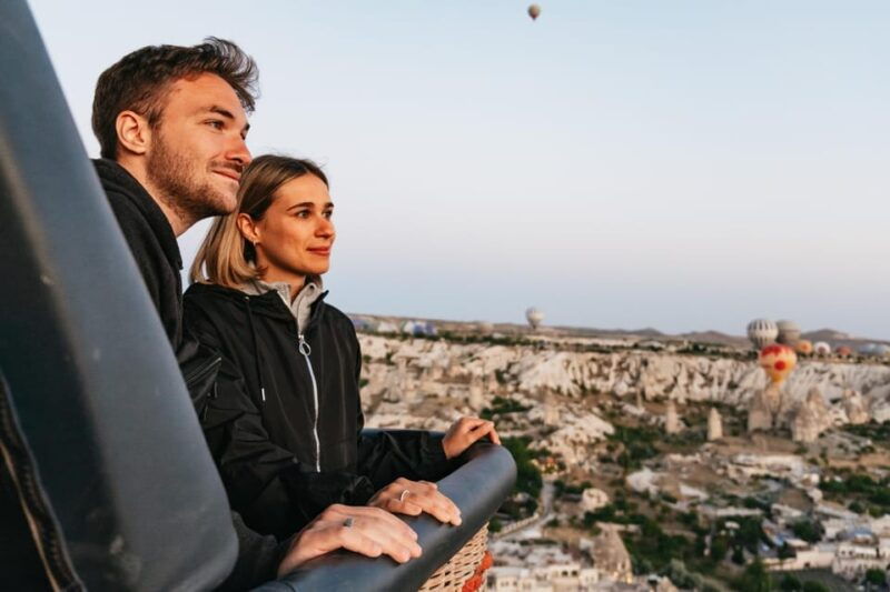 cappadocia-goreme-hot-air-balloon-flight-at-sunrise