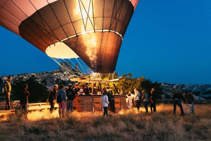 cappadocia-goreme-hot-air-balloon-flight-at-sunrise