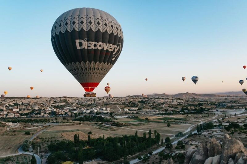 cappadocia-goreme-hot-air-balloon-flight-at-sunrise