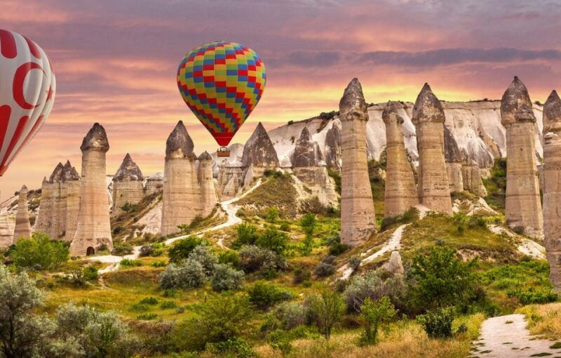 cappadocia-goreme-sunrise-hot-air-balloon-ride-w-breakfast