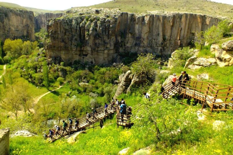 cappadocia-hiking-undergroud-city-tour
