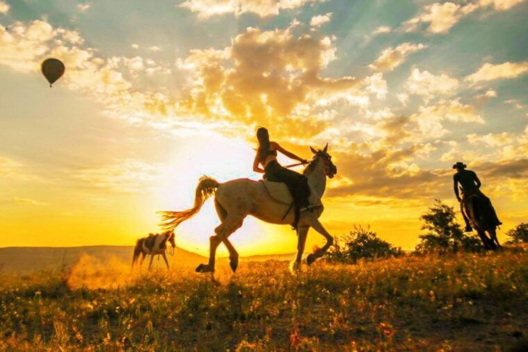 cappadocia-horse-riding-tour-sunset-or-day-time-with-pickup