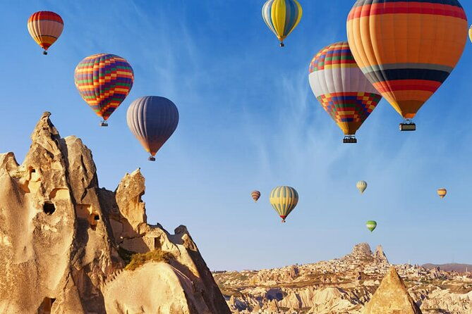 cappadocia-hot-air-ballon-flight-in-goreme-over-fairy-chimneys