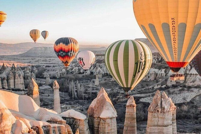 cappadocia-hot-air-balloon-over-goreme-valley-2