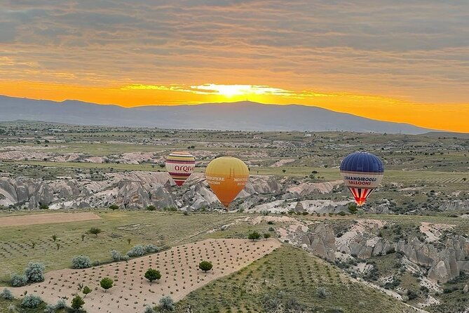 cappadocia-hot-air-balloon-ride-over-cat-valley-with-transfers
