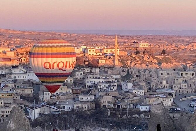cappadocia-hot-air-balloon-ride-over-goreme-with-drinks