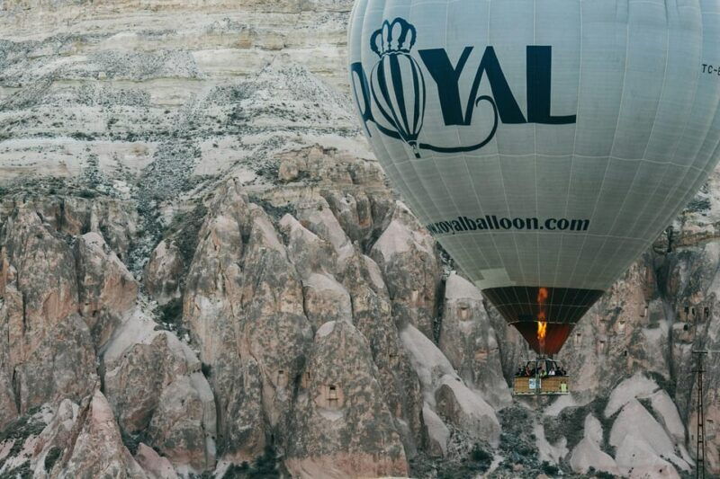 cappadocia-hot-air-balloon-ride-with-hotel-transfers