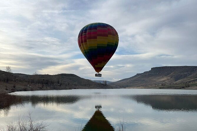 cappadocia-hot-air-balloon-sunrise-soganli-valley-2