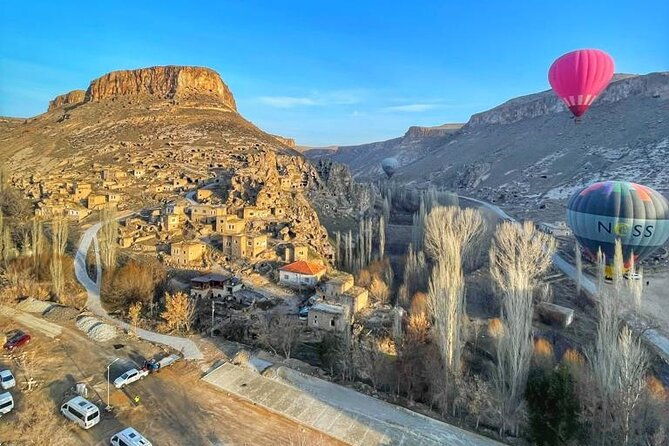 cappadocia-hot-air-balloon-sunrise-soganli-valley
