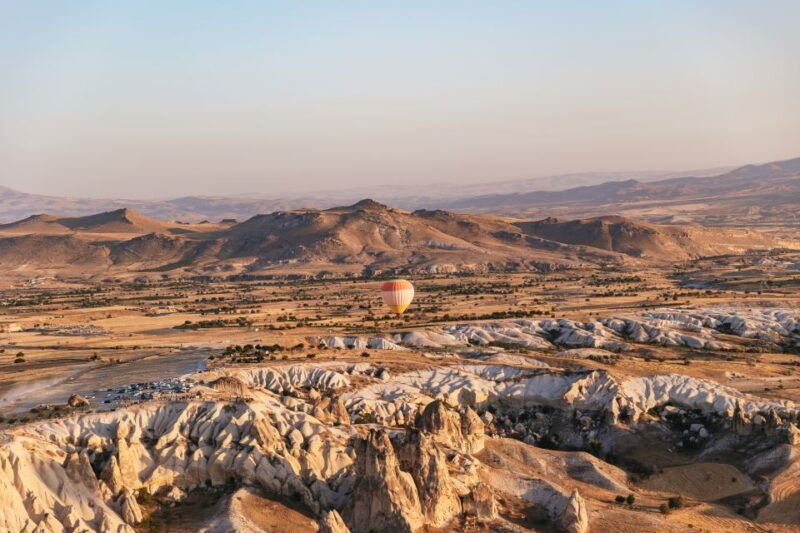 cappadocia-hot-air-balloon-trip-in-goreme-with-breakfast