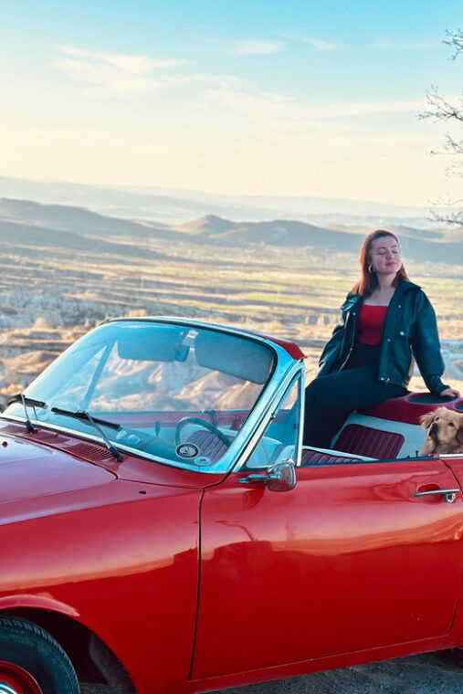 cappadocia-hot-air-balloon-watching-tour-with-classic-car