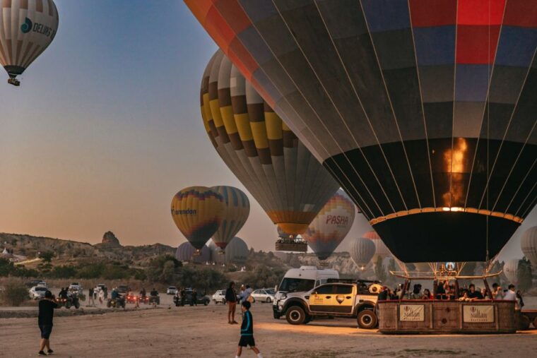 cappadocia-panoramic-hot-air-balloon-viewing-tour