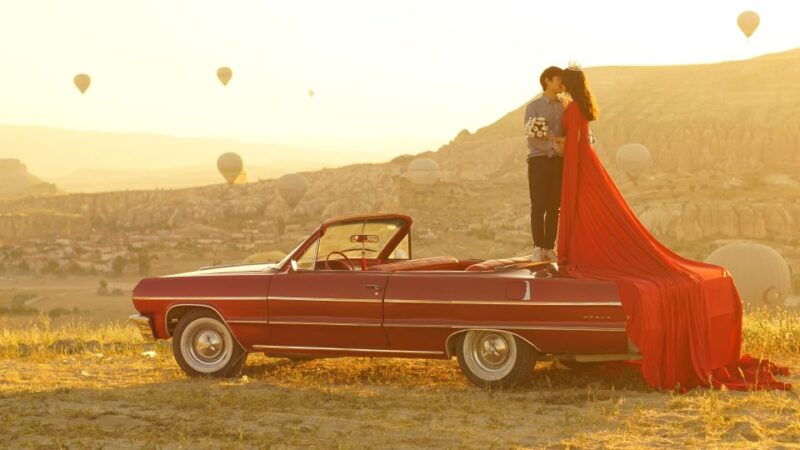 cappadocia-photo-shoot-with-classic-car-and-flying-dress