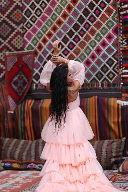 Cappadocia: Photo Shooting With Flying Dress & Carpet House - Key Points