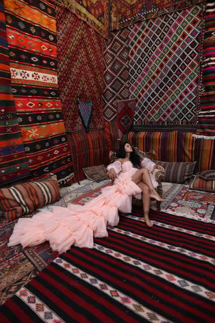 Cappadocia: Photo Shooting With Flying Dress & Carpet House - Who Will Love This Experience?