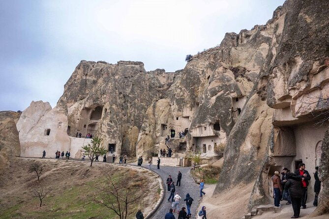 cappadocia-red-tour-pro-guide-tickets-lunch-transfer-incl