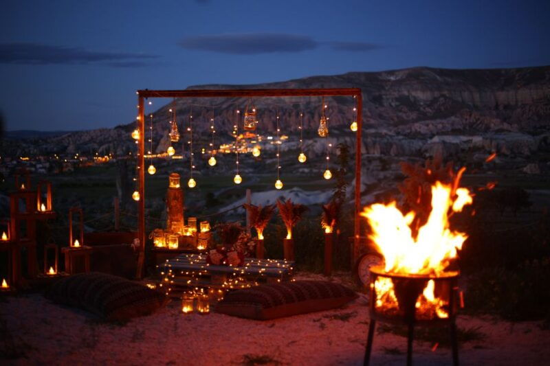 cappadocia-romantic-concept-dinner-in-the-valley