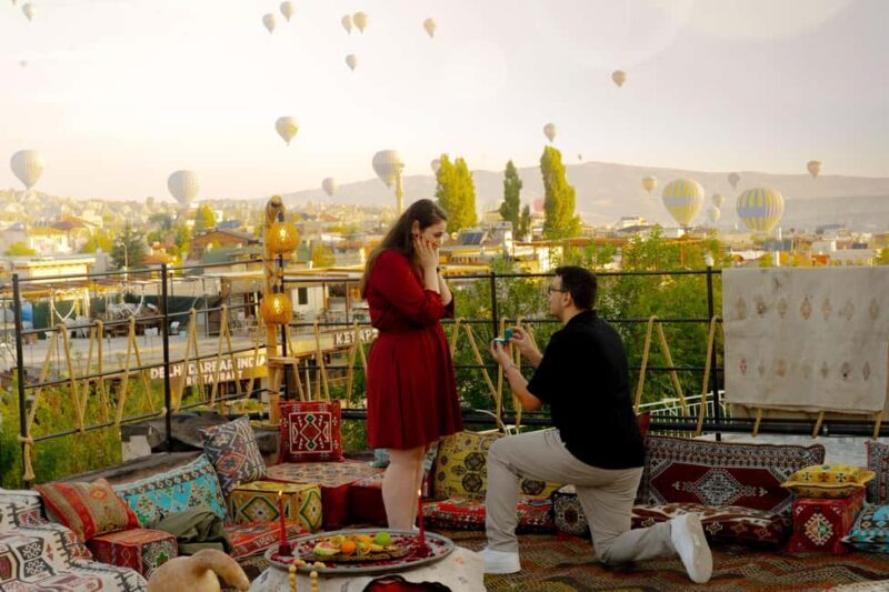Cappadocia: Rooftop Photoshot with Hot Air Ballons - A Closer Look at the Experience