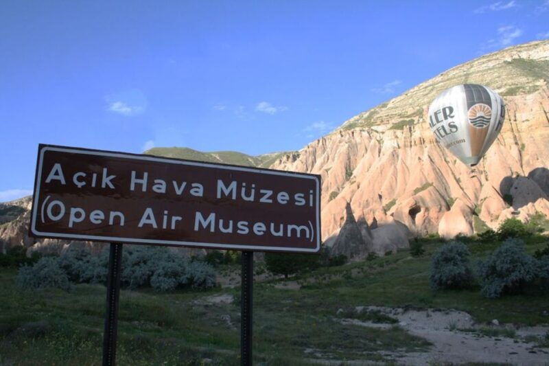 cappadocia-royal-queen-hot-air-balloon-tour-at-sunrise