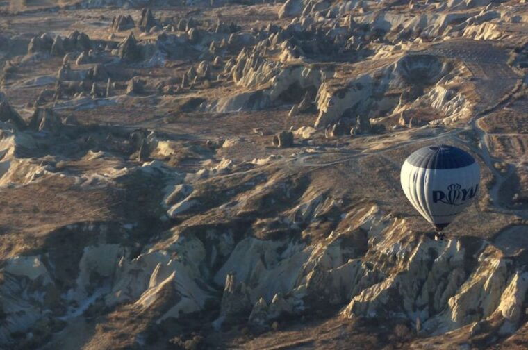 cappadocia-royal-queen-hot-air-balloon-tour-at-sunrise