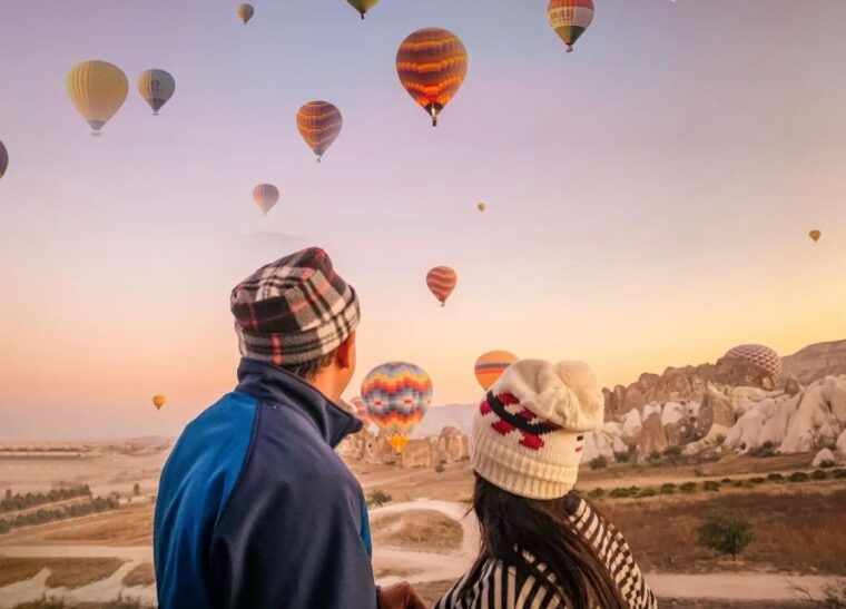 cappadocia-sunrise-balloon-watching-tour-with-photographer