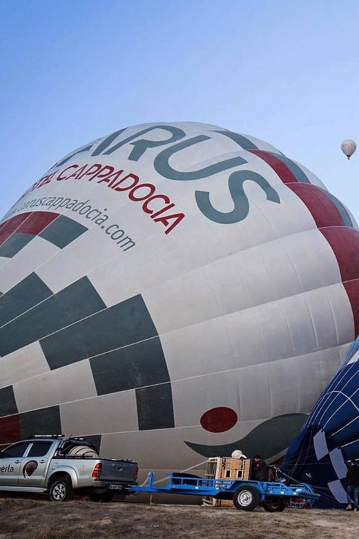 cappadocia-sunrise-hot-air-balloon-flight-in-goreme