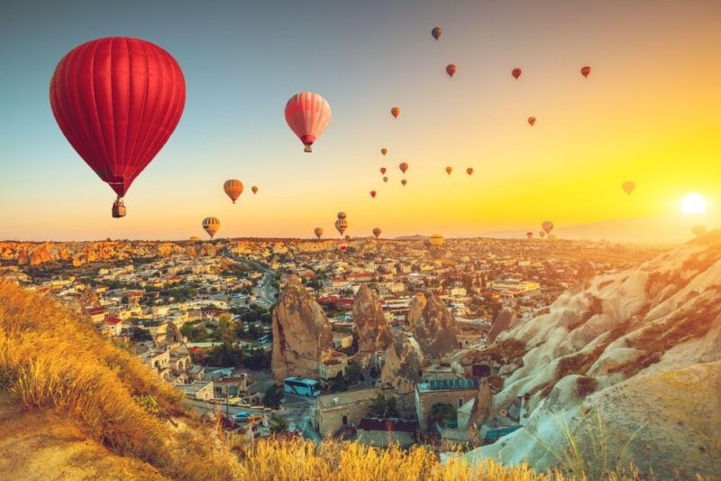 cappadocia-sunrise-hot-air-balloon-flight-with-transfers