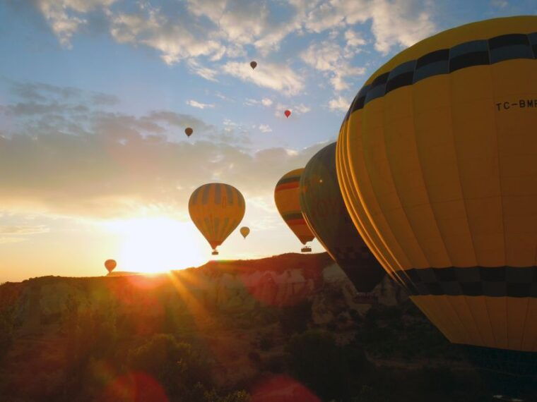 cappadocia-sunrise-hot-air-balloon-flight-with-transfers