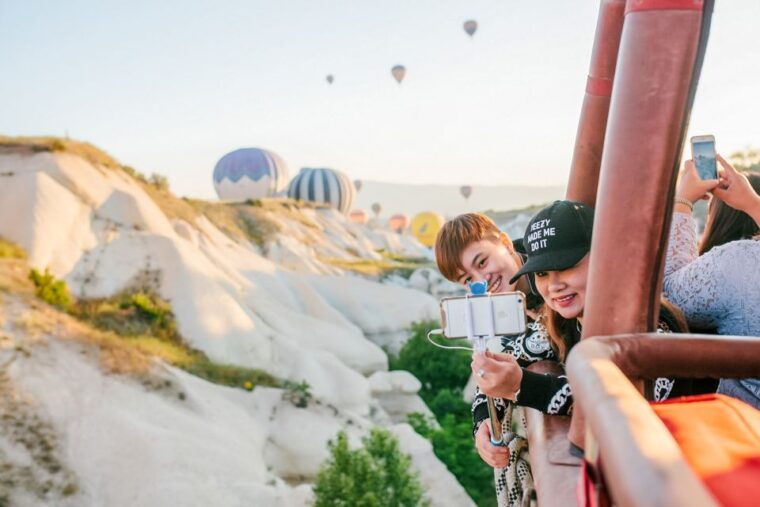 cappadocia-sunrise-hot-air-balloon-goreme-fairy-chimneys