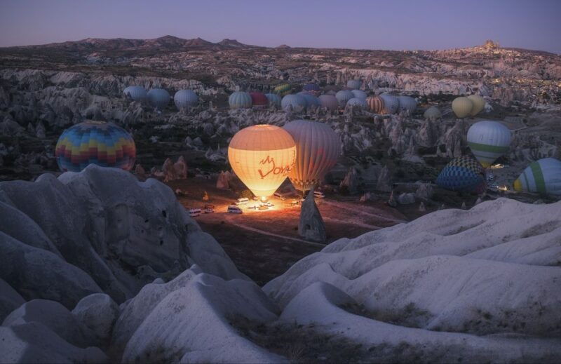 cappadocia-sunrise-hot-air-balloon-over-fairy-chimneys
