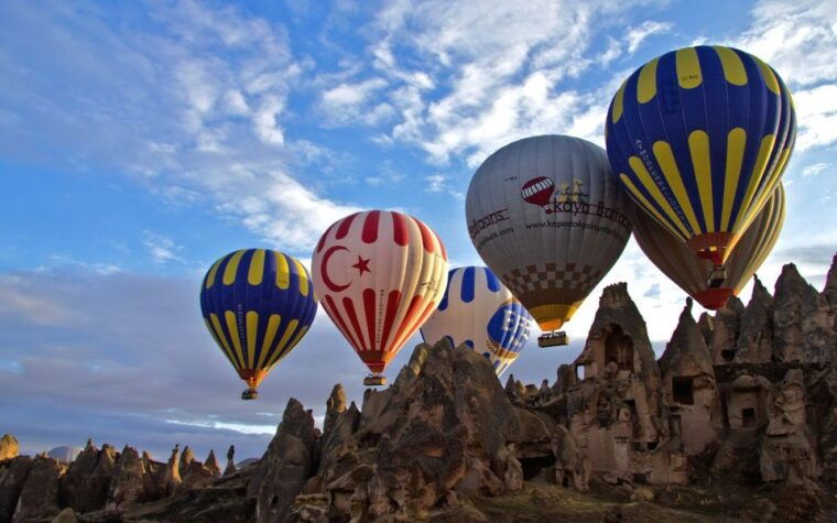 cappadocia-sunrise-hot-air-balloon-over-fairy-chimneys