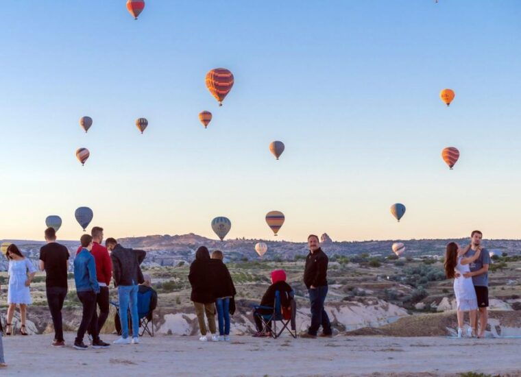 cappadocia-sunrise-hot-air-balloon-watching-experience