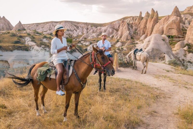 cappadocia-sunset-horse-trek-through-the-valleys