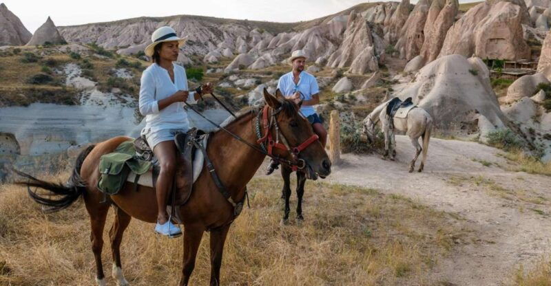 cappadocia-sunset-horseback-riding-tour