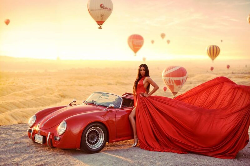 cappadocia-taking-photo-with-swing-at-hot-air-balloon-view