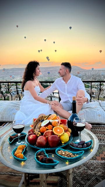 cappadocia-terrace-photo-spot-with-balloon-flight-view