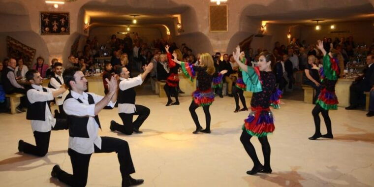 cappadocia-turkish-night-show-and-dinner-experience