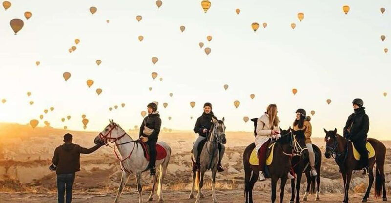 cappadocias-sunrise-horseback-riding