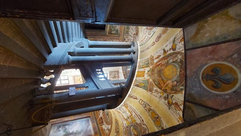 caprarola-private-villa-farnese-guided-tour-with-entry