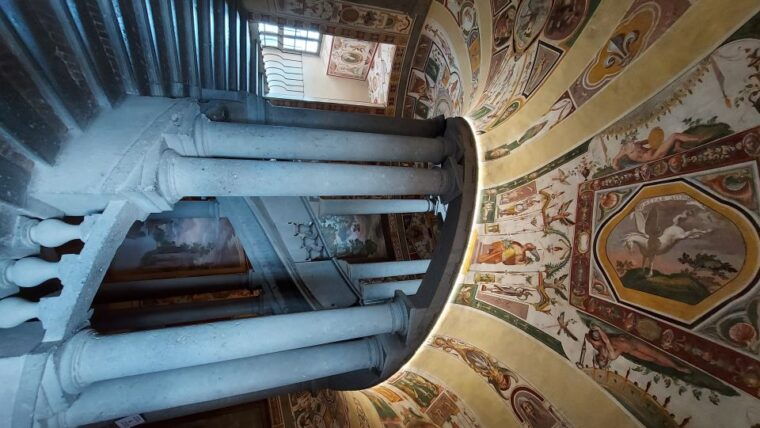 caprarola-private-villa-farnese-guided-tour-with-entry