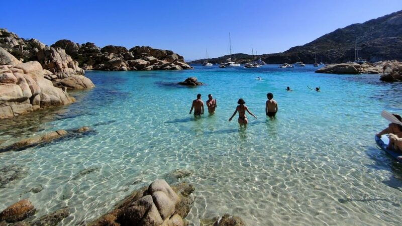 caprera-hiking-to-cala-coticcio-with-aperitif