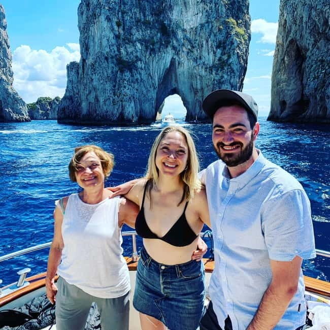 Capri : 2 Hours Private Boat from Capri - Authentic Experiences from Reviews